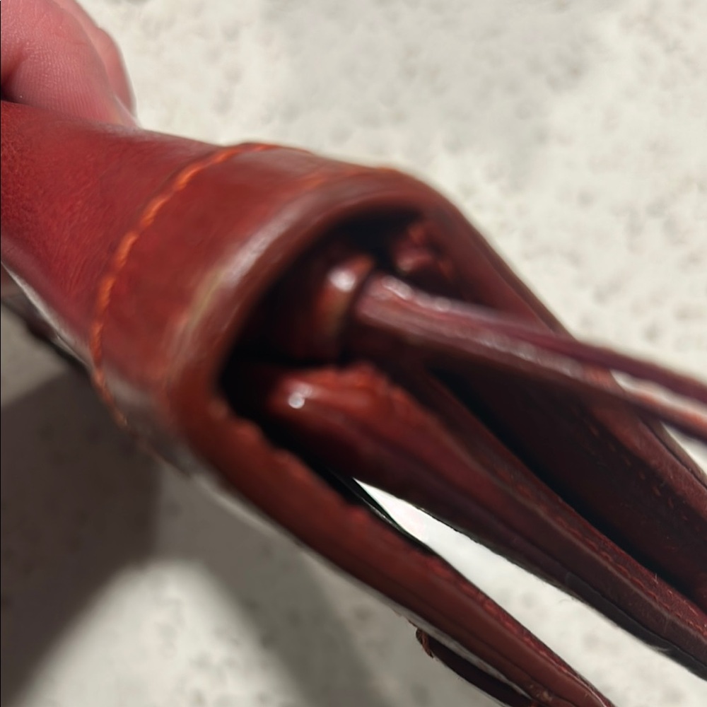 Chloe Red Leather Wallet - Picture 11 of 12